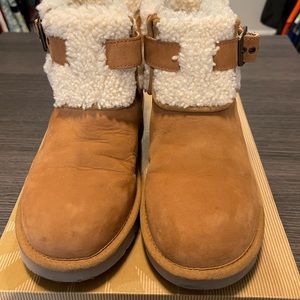 GUC UGG Jocelyn boots size 7 Chestnut